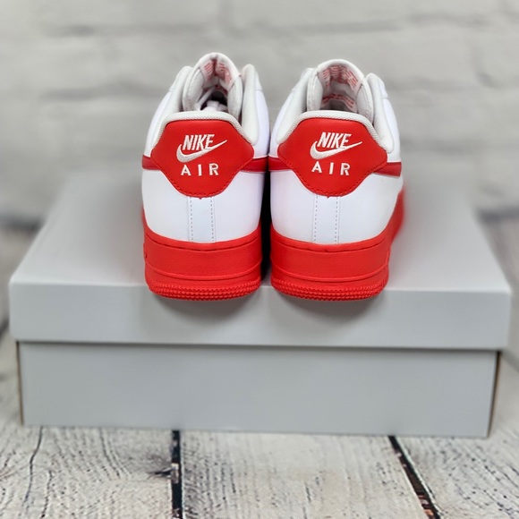 Nike Air Force 1 Low "White Red Sole" - Picture 9 of 9